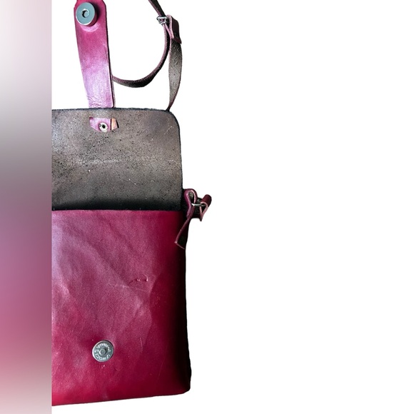 Handmade Red Leather Crossbody Bag Made in Mexico - Picture 4 of 8